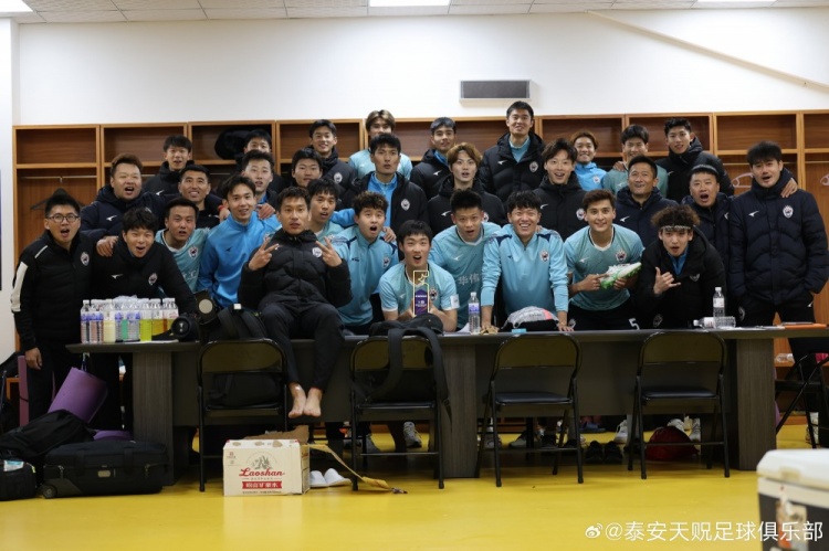 苑維瑋帶隊(duì)首秀告捷，泰安天貺足協(xié)杯5-1大勝青島五月的風(fēng)