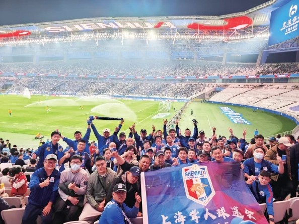 東體介紹上海聾人球迷會：最安靜的助威，最“響亮”的看臺