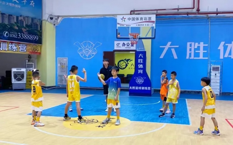 廣東河源體彩少兒籃球培訓(xùn)班：結(jié)營(yíng)不散場(chǎng)，夢(mèng)想正啟航
