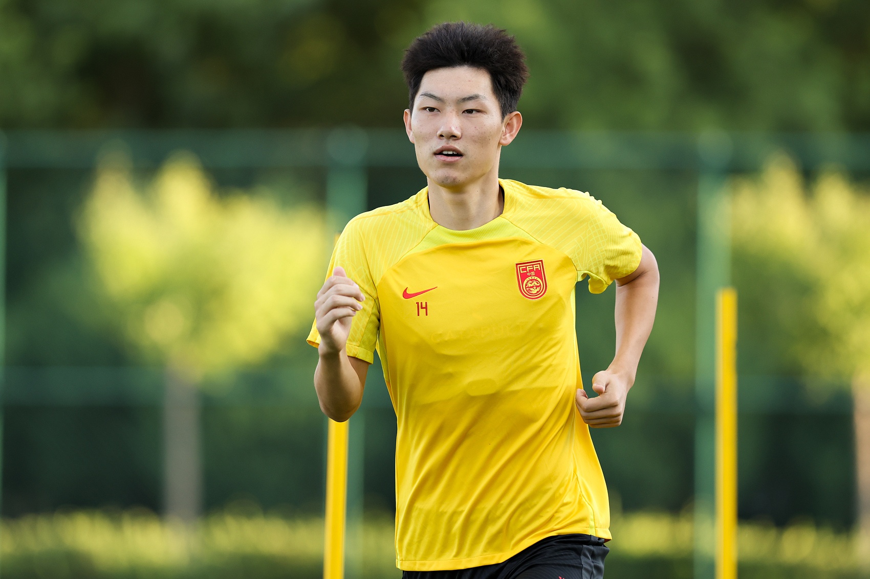 魯媒：泰山隊抵達(dá)梅州五外援齊整，四名國腳可出戰(zhàn)史松宸隨隊