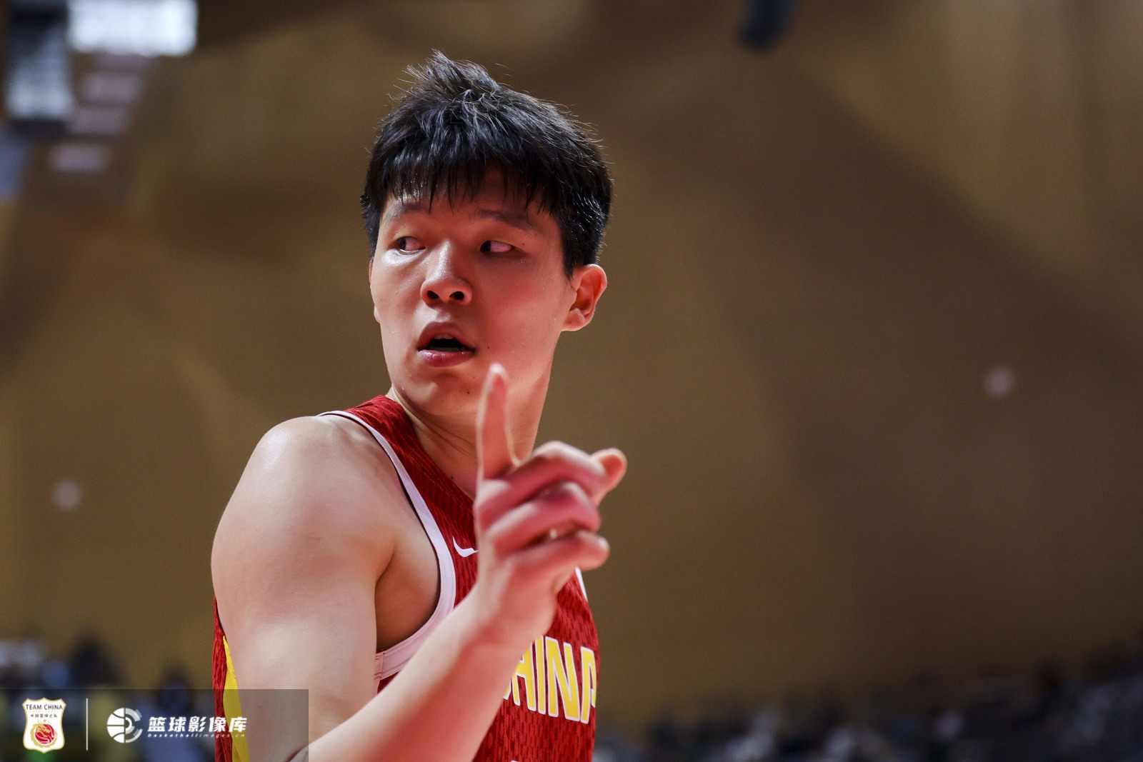 翻江倒海！楊瀚森半場3中3貢獻9分6板 正負(fù)值+10