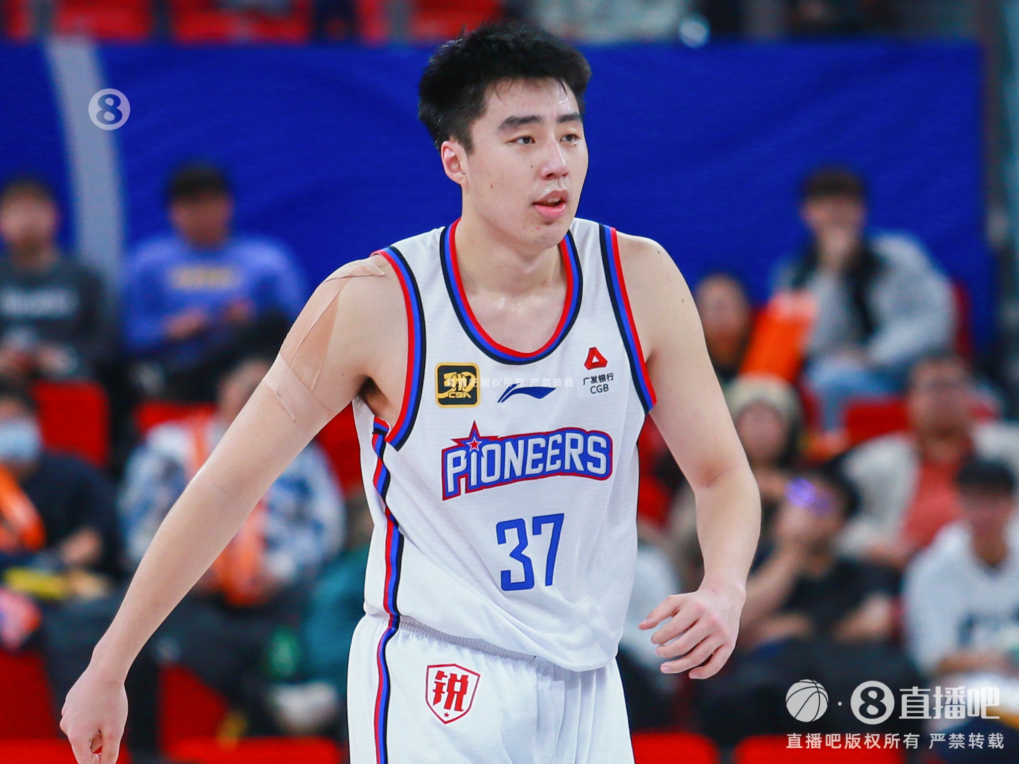 無奈最后6犯離場！杜伯超20中10&三分8中3空砍24分4板2帽