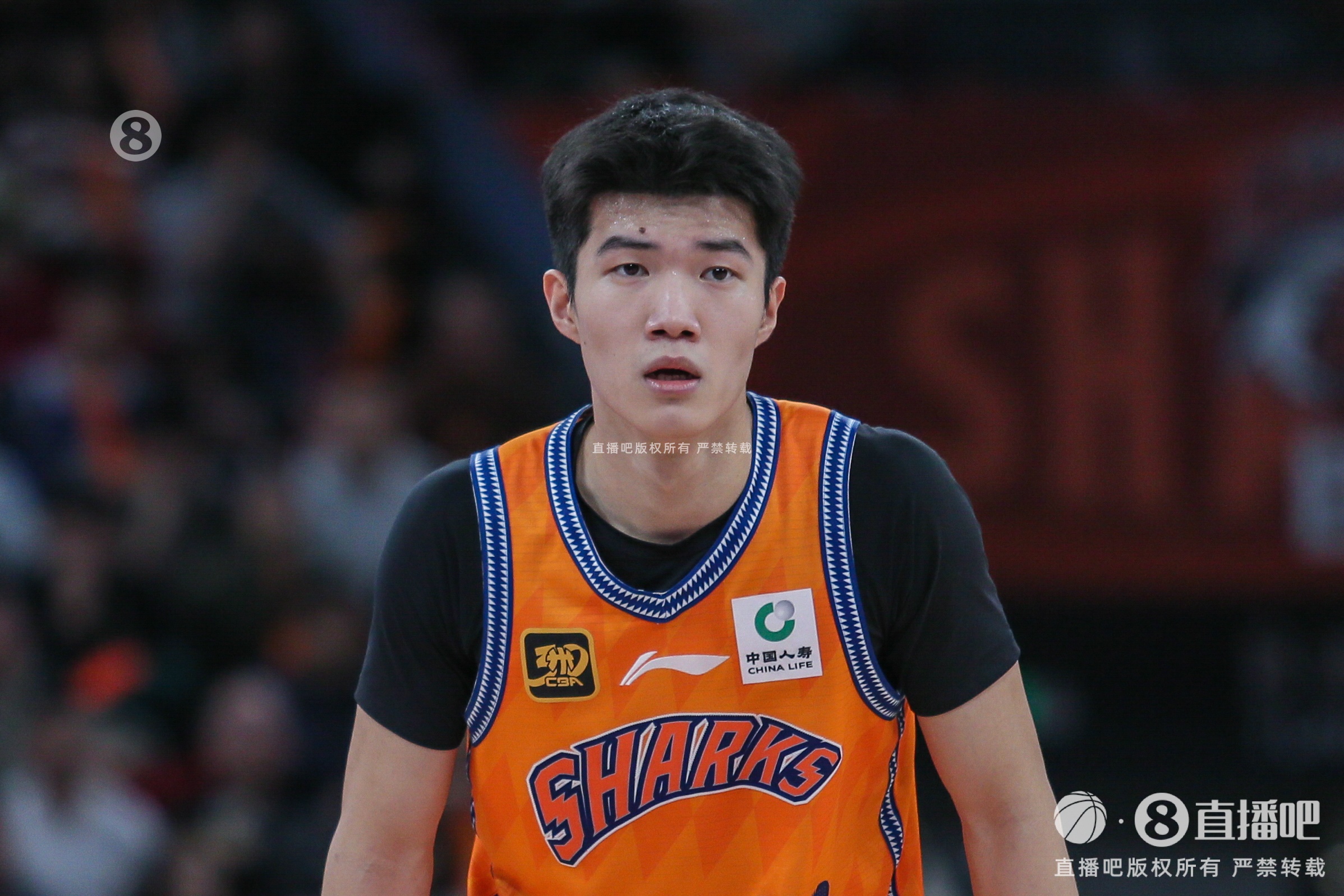 率先發(fā)力！偰李永煒首節(jié)5中4拿到11分 三分4中3
