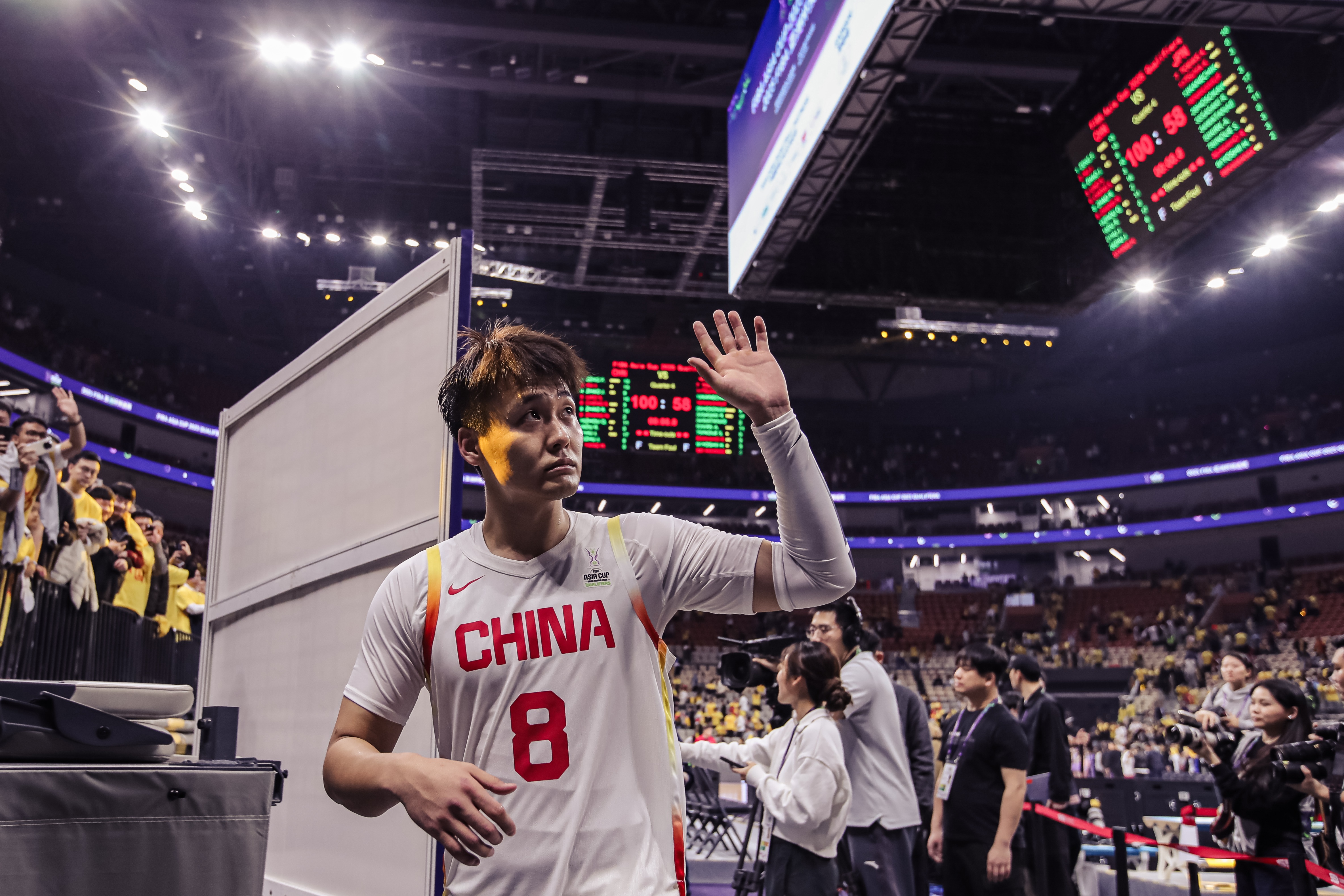 奠定基調(diào)！趙睿三分4中3攻下15+5+5 次節(jié)連得10分帶隊(duì)拉開分差