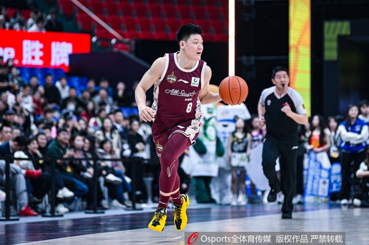 張寧：最后我就不想傳了 兄弟們一起歡呼擁抱拍頭的感覺(jué)真好！