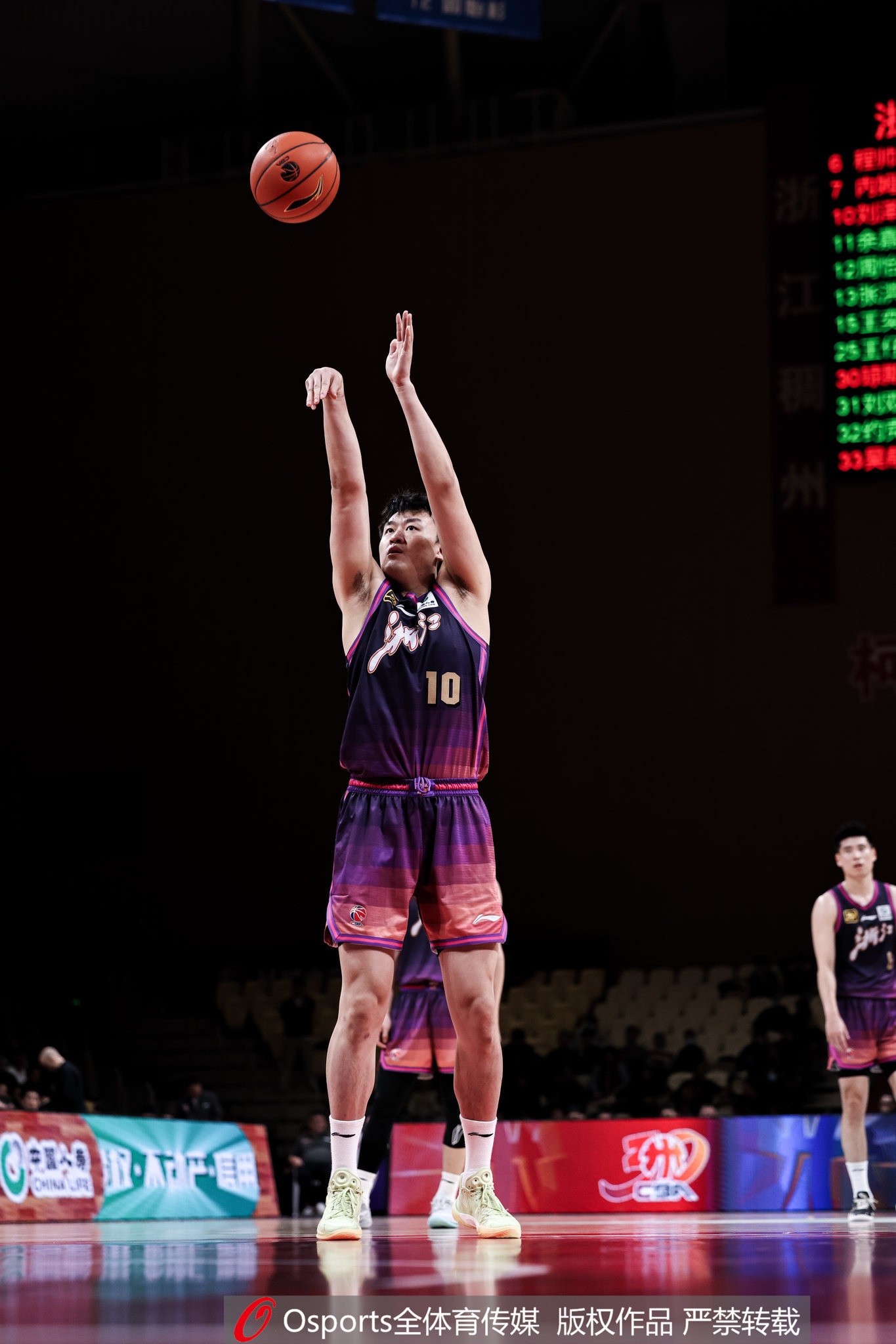 高效替補！劉澤一13投7中&罰球4中3得18分7板 得分并列全隊最高